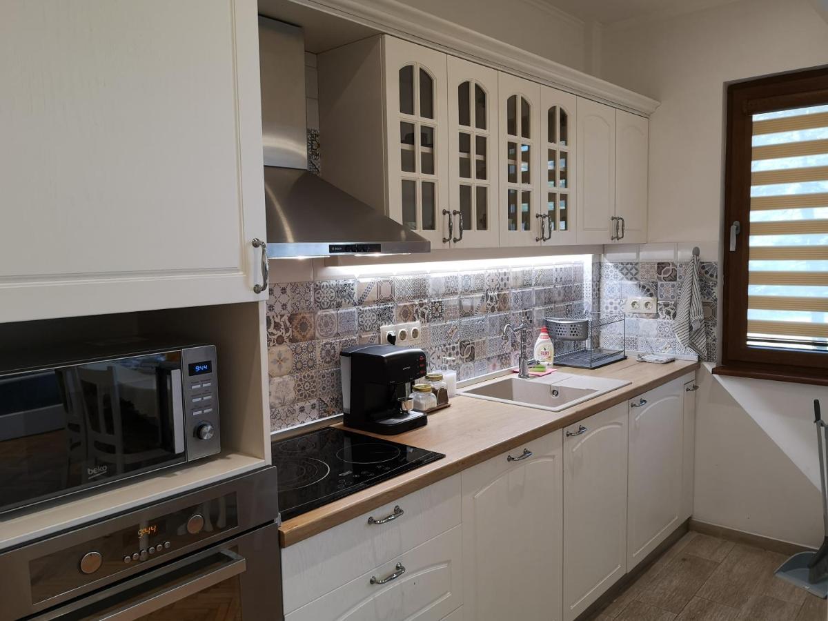 Central Varna Apartment - Lets4Holiday Ngoại thất bức ảnh
