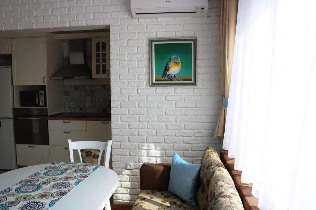 Central Varna Apartment - Lets4Holiday Ngoại thất bức ảnh
